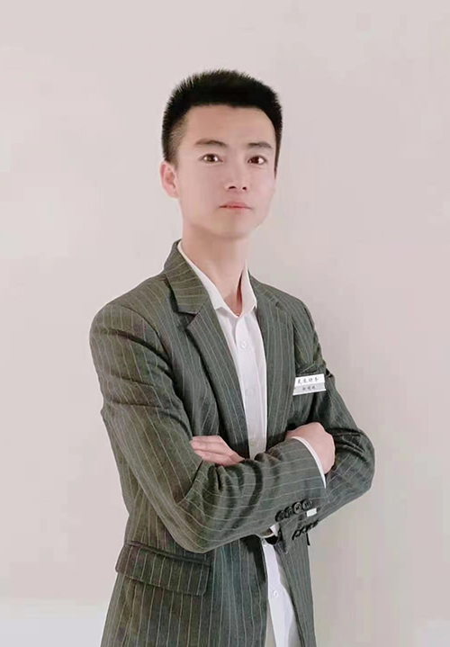 综合部经理-赵明珠